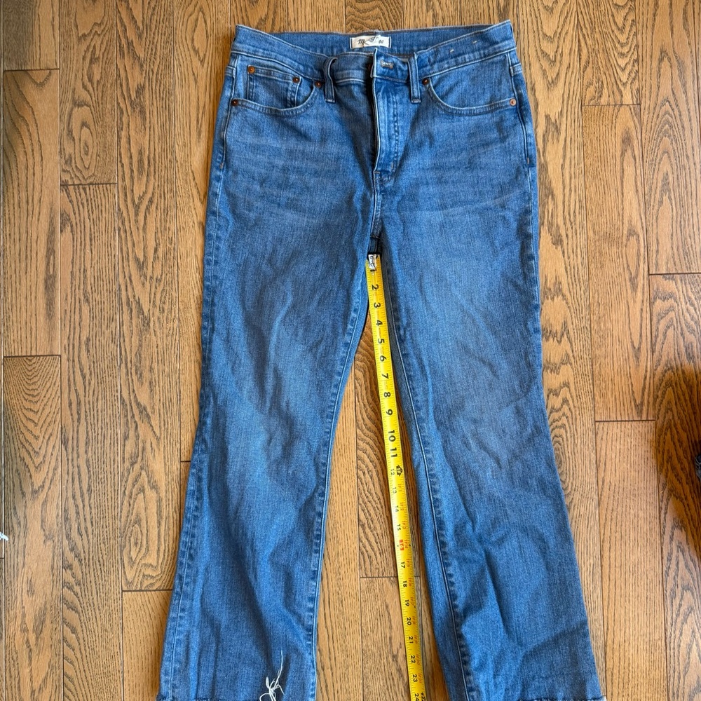 Madewell women’s mid-rise kick out jeans 29